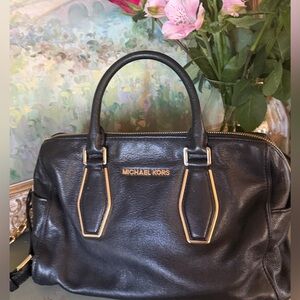 MICHAEL Michael Kors Black Leather Vanessa Medium Gold Chain Satchel